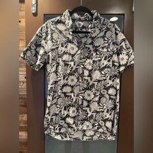 VISSLA Black and White Tropical Men's Shirt